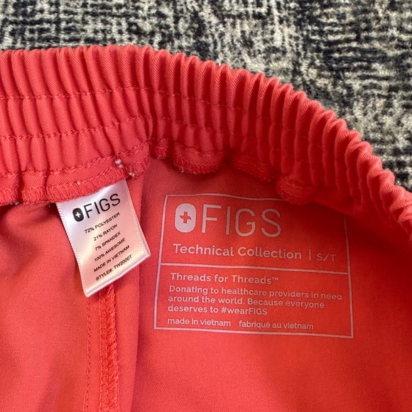 Figs Women's Pants in Hot Coral, Small Tall - Picture 9 of 11